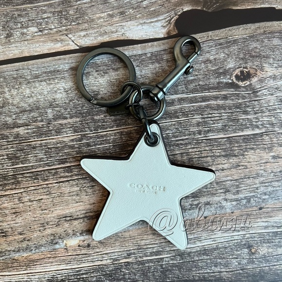 New Coach Star Leather Bag Charm Key Chain - Picture 2 of 2